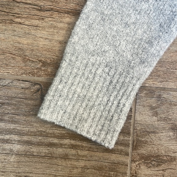 JOIE 💥SALE💥Soft Joie Funnel Neck Sweater LIKE NEW - Picture 7 of 10